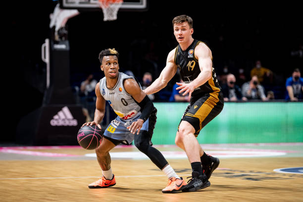 3次四分卫 3次四分卫