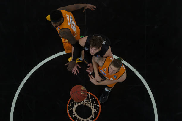 所展现的一 所展现的一